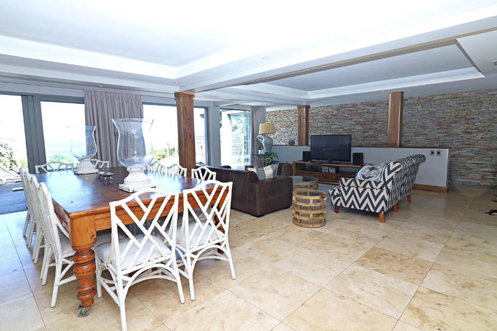 31 Milkwood Drive, Ballito, Zimbali, South Africa 4399, 4 Bedrooms Bedrooms, ,5 BathroomsBathrooms,Holiday Homes,Milkwood Drive,1022