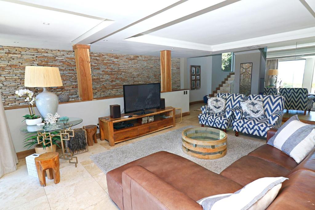 31 Milkwood Drive, Ballito, Zimbali, South Africa 4399, 4 Bedrooms Bedrooms, ,5 BathroomsBathrooms,Holiday Homes,Milkwood Drive,1022