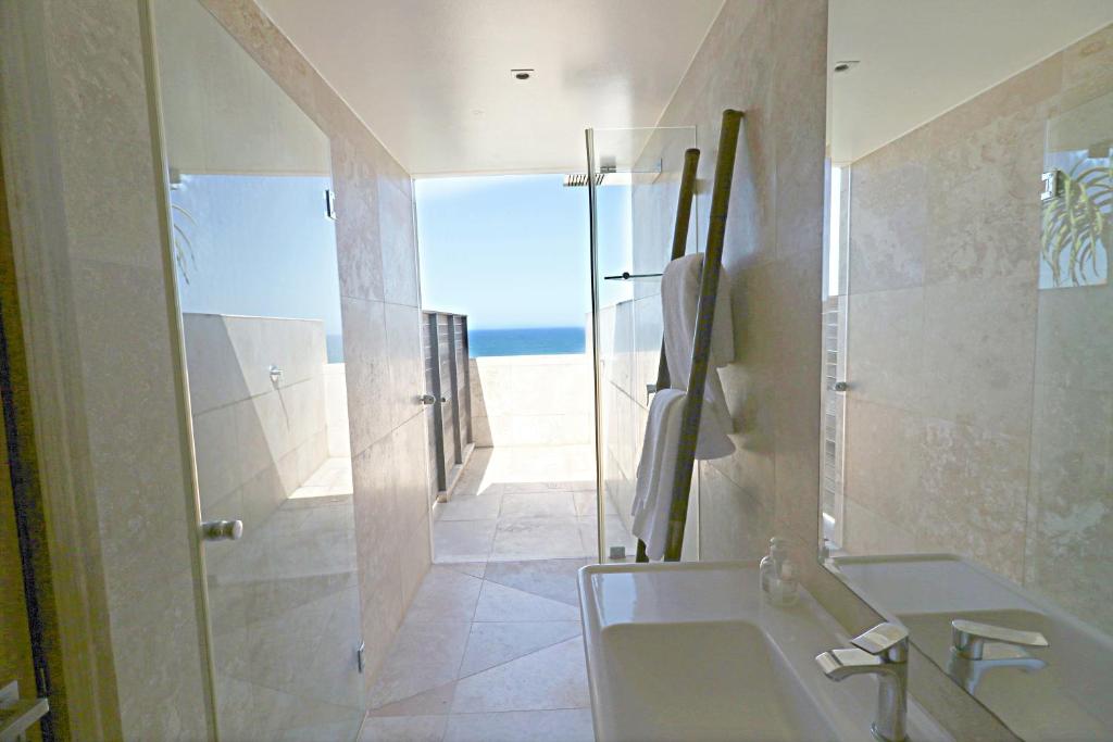 31 Milkwood Drive, Ballito, Zimbali, South Africa 4399, 4 Bedrooms Bedrooms, ,5 BathroomsBathrooms,Holiday Homes,Milkwood Drive,1022