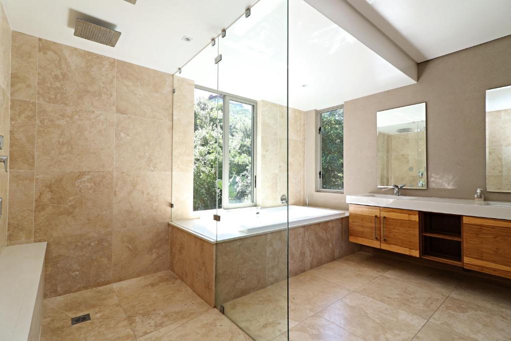 31 Milkwood Drive, Ballito, Zimbali, South Africa 4399, 4 Bedrooms Bedrooms, ,5 BathroomsBathrooms,Holiday Homes,Milkwood Drive,1022