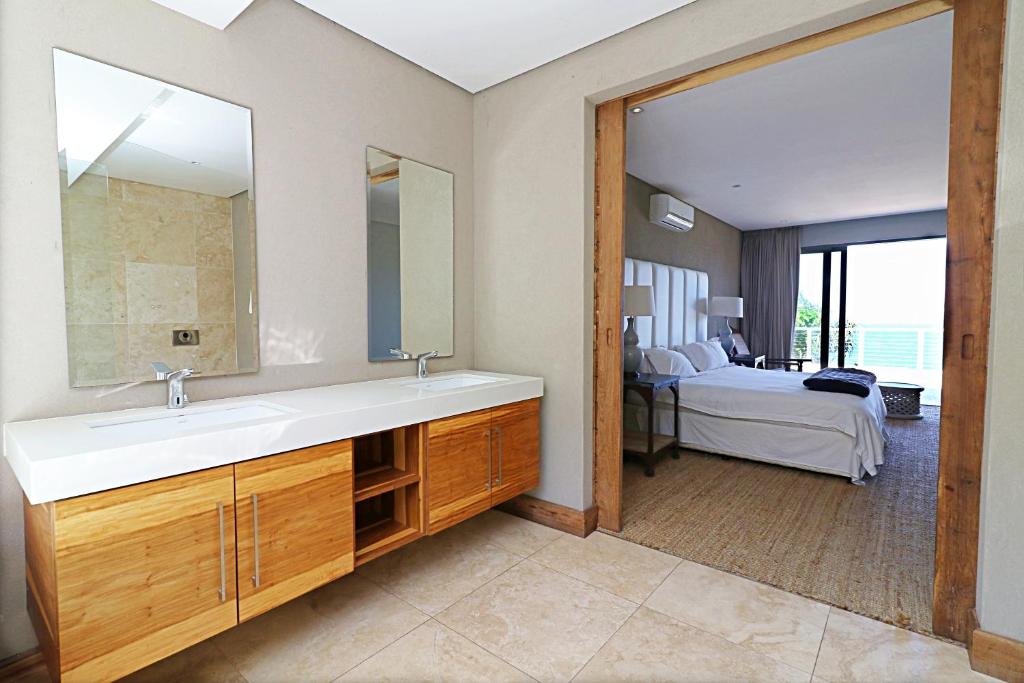 31 Milkwood Drive, Ballito, Zimbali, South Africa 4399, 4 Bedrooms Bedrooms, ,5 BathroomsBathrooms,Holiday Homes,Milkwood Drive,1022