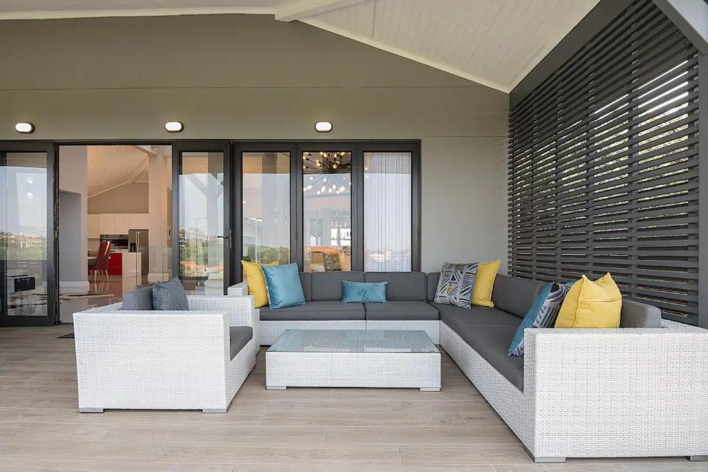 16 Brittlewood Close, Ballito, Zimbali, South Africa 4399, 5 Bedrooms Bedrooms, ,5 BathroomsBathrooms,Holiday Homes,Brittlewood Close,1055