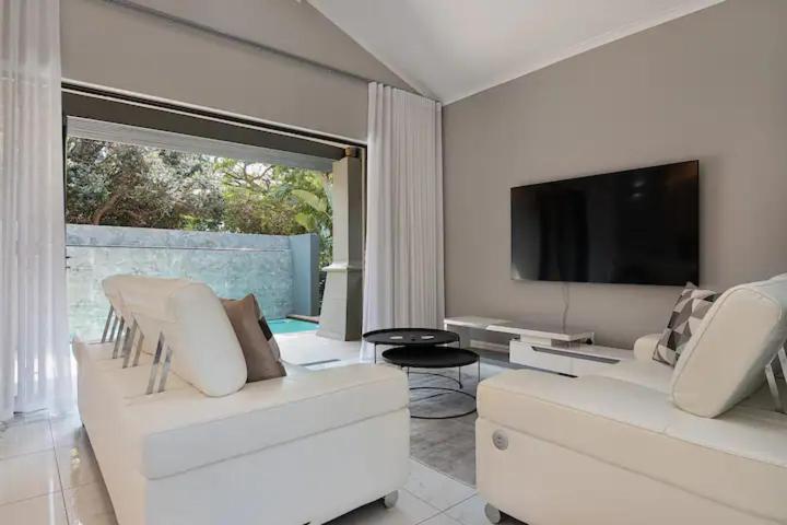 16 Brittlewood Close, Ballito, Zimbali, South Africa 4399, 5 Bedrooms Bedrooms, ,5 BathroomsBathrooms,Holiday Homes,Brittlewood Close,1055